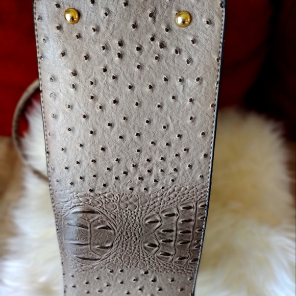 New Alyssa Vegan Ostrich Pattern Lead Safe Tan hand bag - Picture 6 of 7